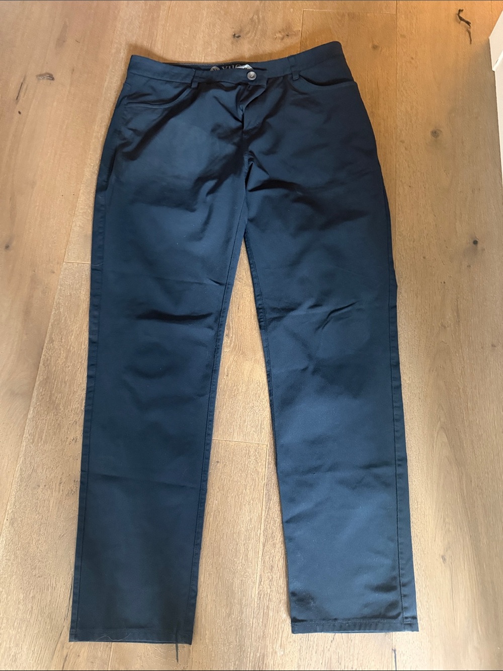 Men's Navy Vuori Meta pants